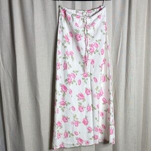 Wayf Pink and White Floral A-Line Skirt